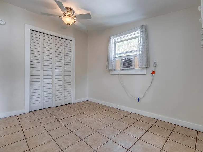 1318 Duncan St #3 — Photo 12