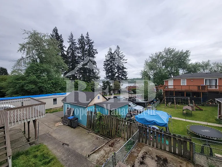 1212 Evans Ave W — Photo 13