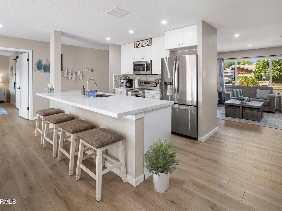 1st image of 8731 E COLUMBUS Avenue