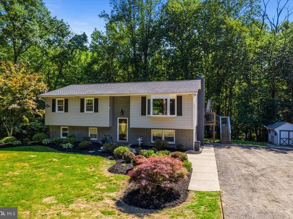 1610 Avery Rd, Huntingtown, MD 20639