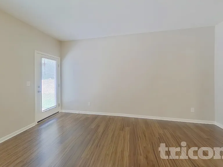 1424 Henry David Ct — Photo 2