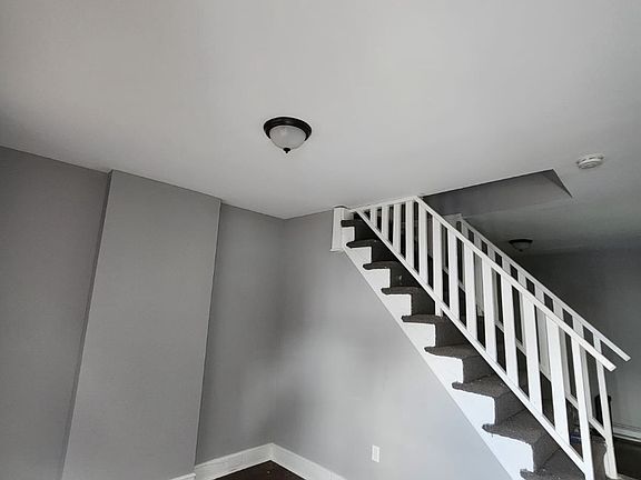 2nd image of 4413 Elizabeth St