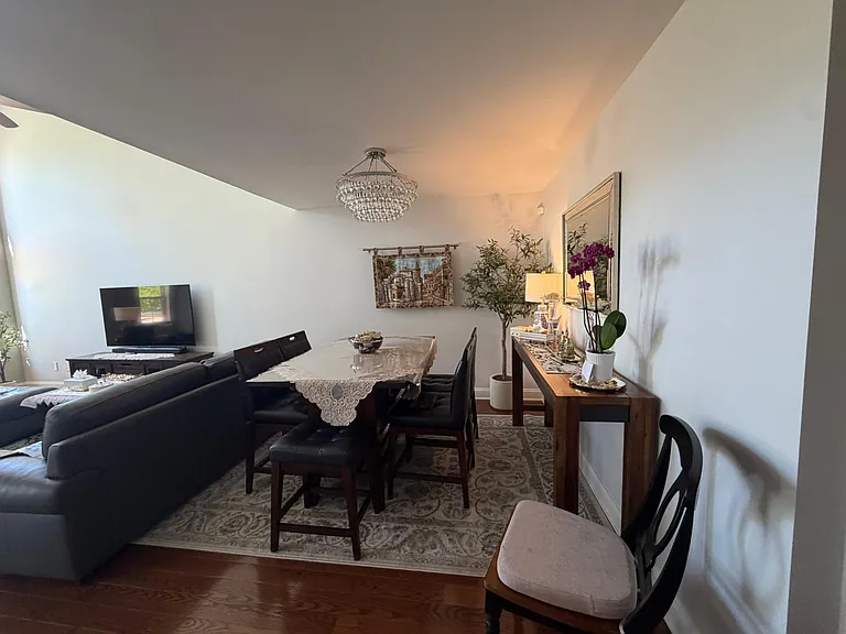 5086 Raintree Ct — Photo 4
