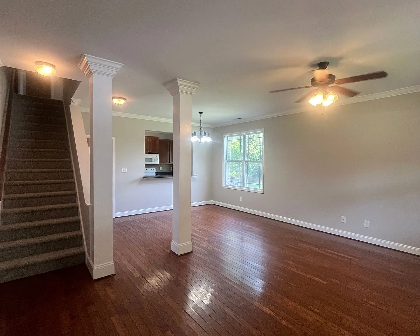 128 Bentwood Cir — Photo 4