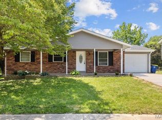 2380 Wharton Ct, Florissant, MO 63031