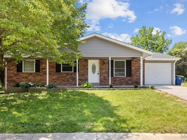 2380 Wharton Ct, Florissant, MO 63031