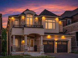 58 Charles White Ct, East Gwillimbury, ON L9N 0T7