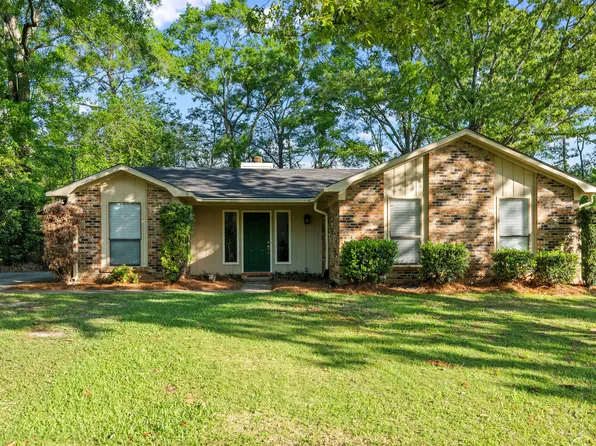 3570 Country Ct N, Mobile, AL 36619