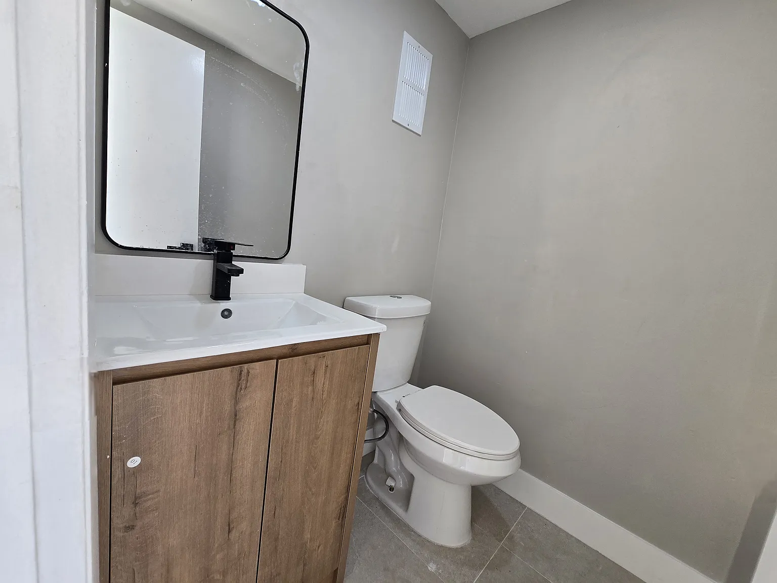 3 bed, 2.5 bath, 1638 sqft, $2,900 — Photo 3