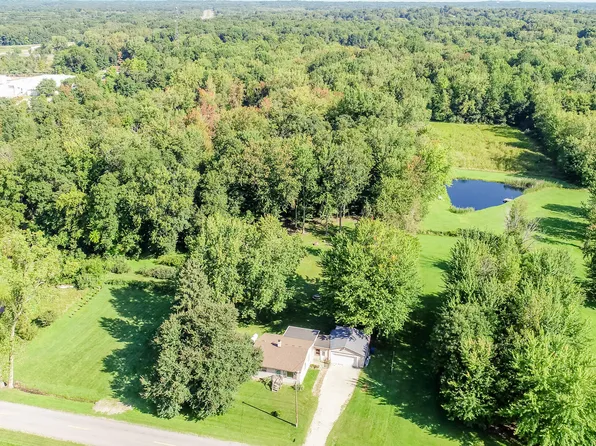 3989 Hicks Ave, Benton Harbor, MI 49022