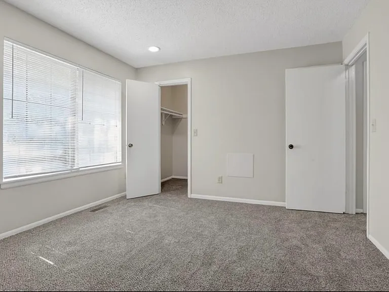 7806 N Oregon Ave #AB — Photo 4