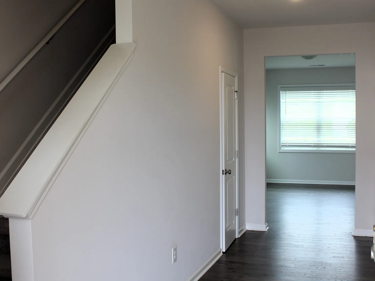 15 Apricot Lane - 1 — Photo 2