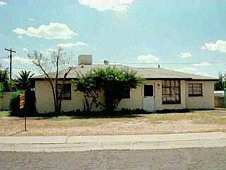 1st image of 725 W Calle Lerdo #0