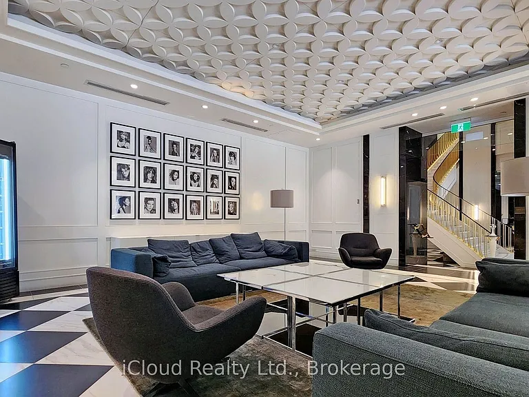 955 Bay St #2818 — Photo 38