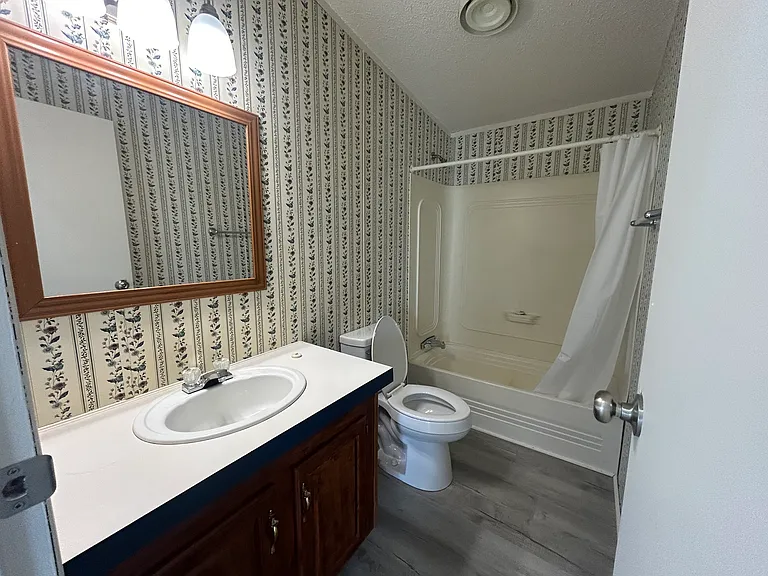 441 Cattail Ct — Photo 12