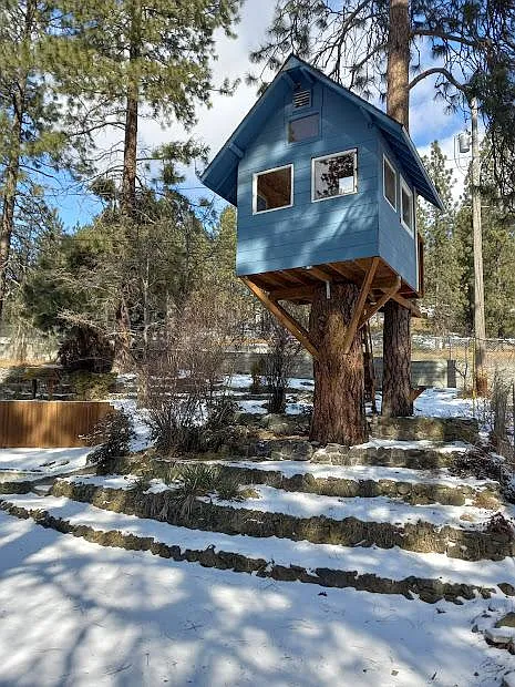 2128 W Houston Ave — Photo 3