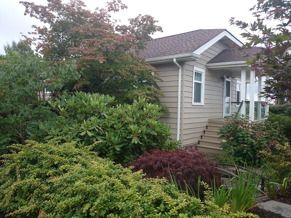 2nd image of 3903 SW Frontenac St