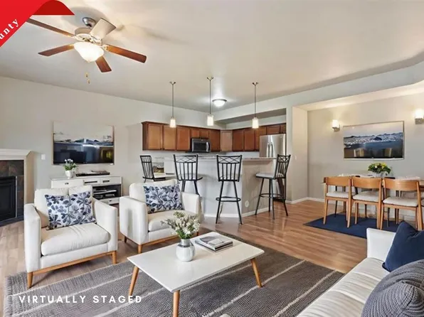 475 Glenmoor Pl, North Liberty, IA 52317