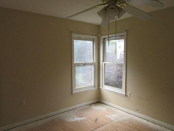5th image of 7508 Sawgrass Ter