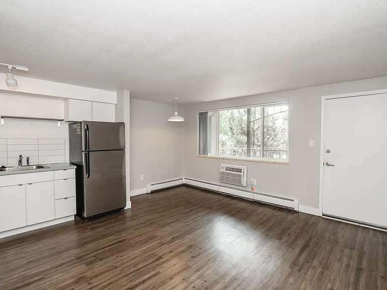 2441 S. York St. — Photo 35