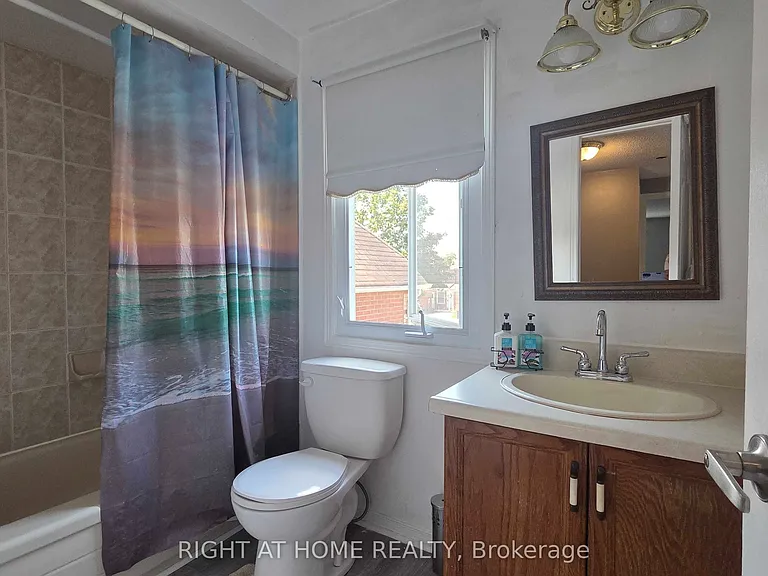 129 Heydon Ave — Photo 13