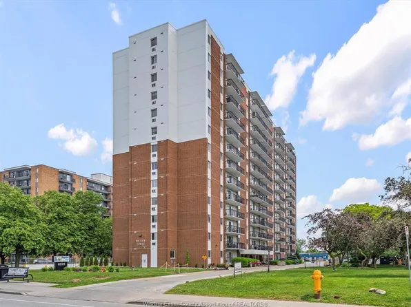 8591 Riverside Dr E #1101, Windsor, ON N8S 1G3