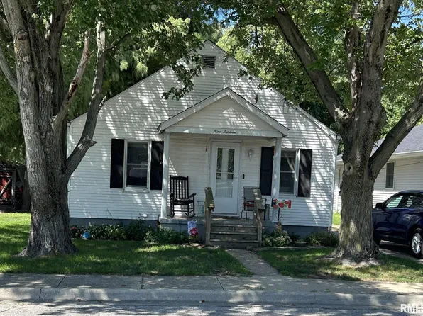 913 W Franklin St, Taylorville, IL 62568