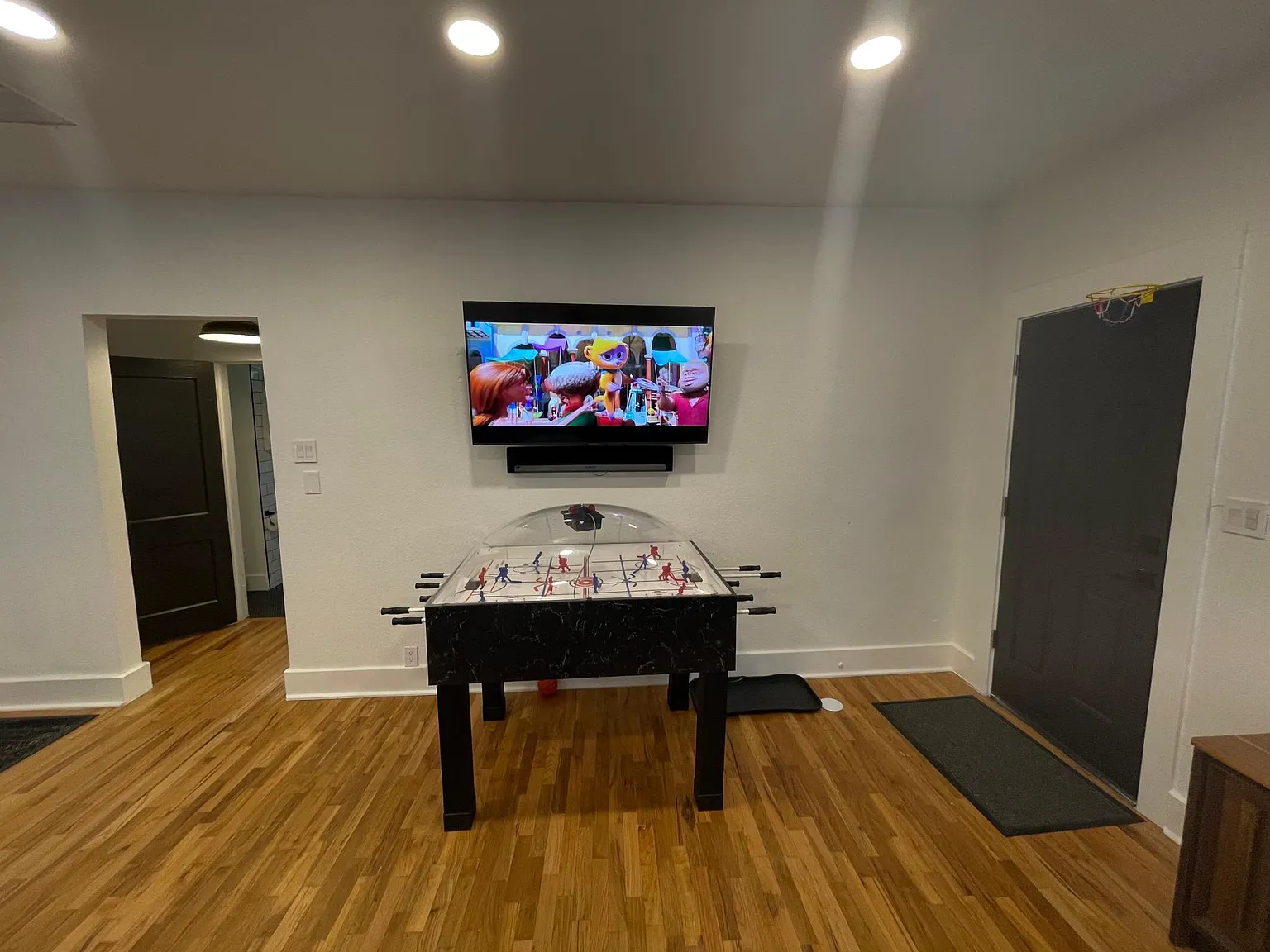 2 bed, 1150 sqft, $2,450 — Photo 4