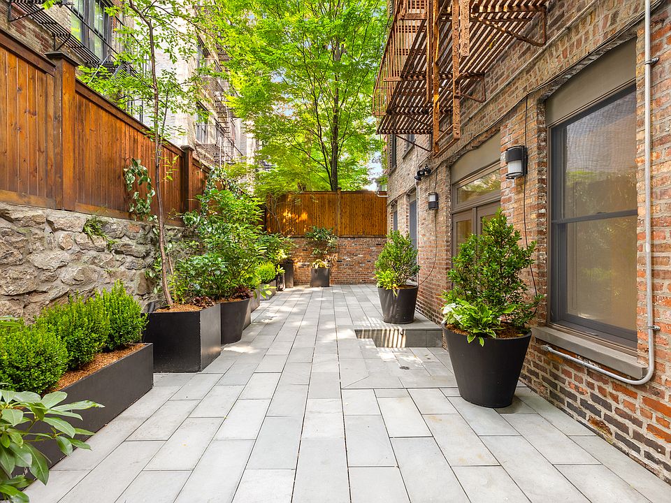 1st image of 128 W 13th St