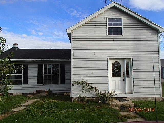 1st image of 1303 E 1st St