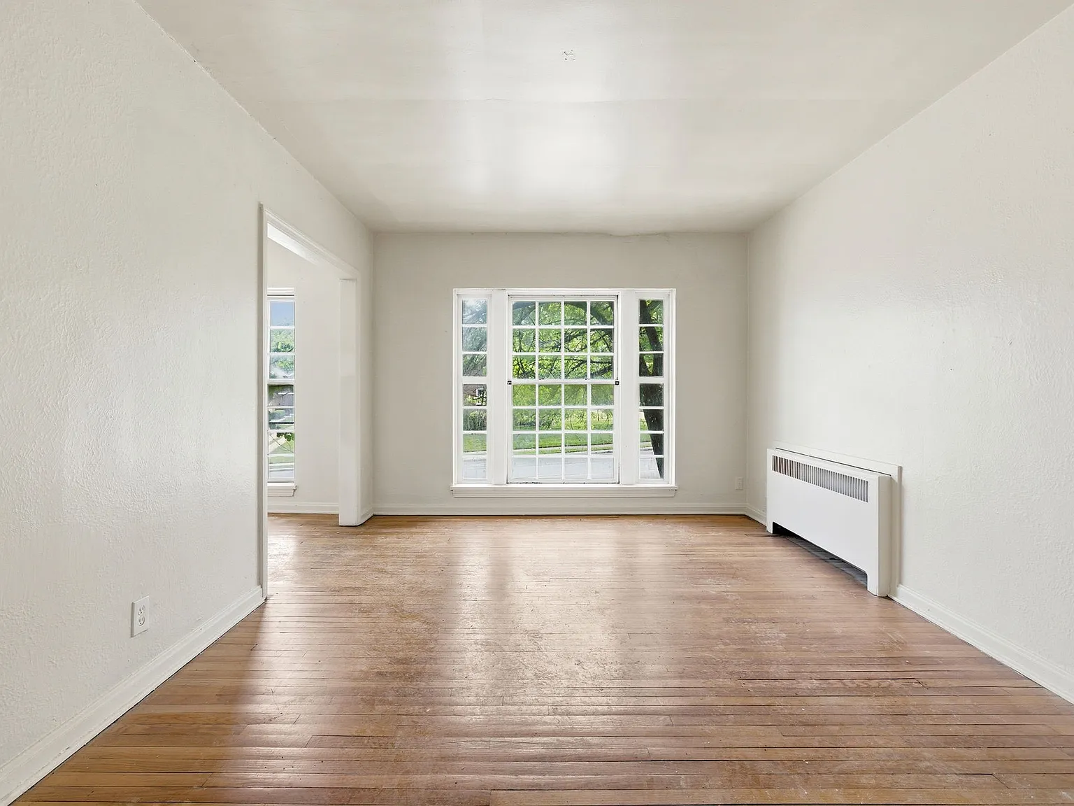 2 bed, 672 sqft, $1,100 — Photo 1