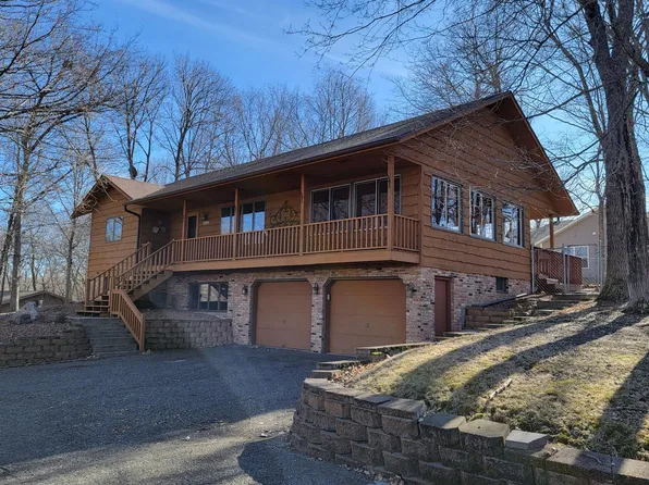 487 Shorewood Dr, Detroit Lakes, MN 56501