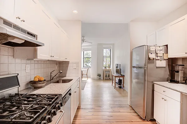 Rented by Engel and Völkers Brownstone Brooklyn | media 9