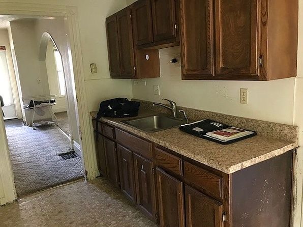 100 Kossuth St APT 4