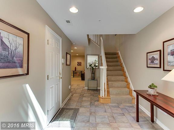3rd image of 127 Wootton Oaks Ct