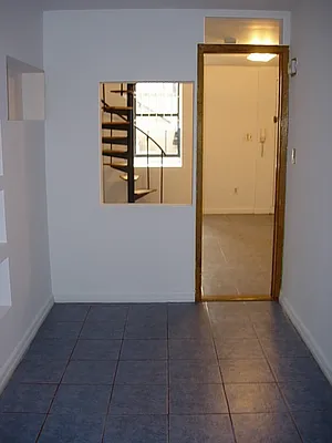 Rented by United Realty Equities | media 41