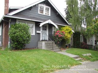 5321 7th Ave NE, Seattle, WA 98105
