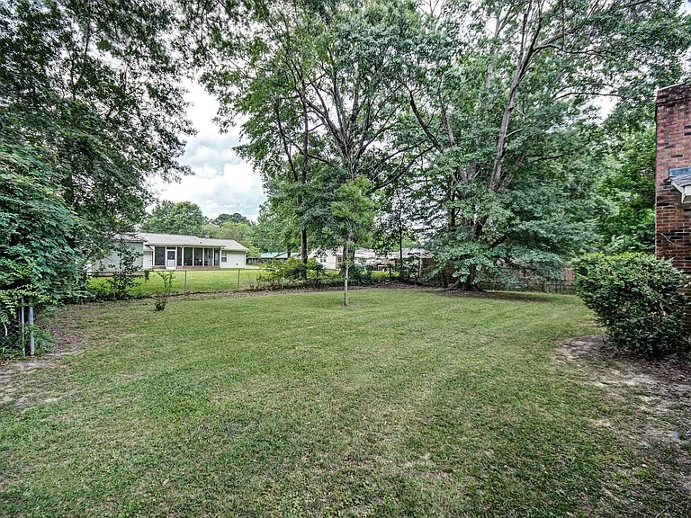 134 Meadowdale Dr — Photo 30