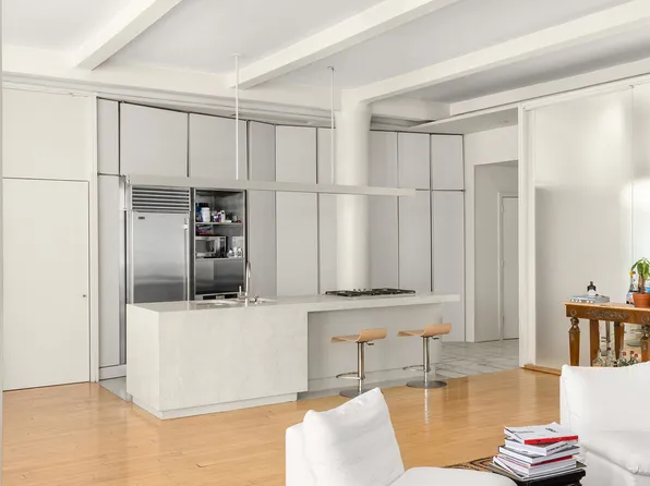 15 West 24th Street image 6 of 14