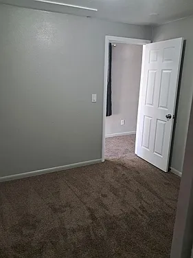 1011 Emporia St — Photo 10