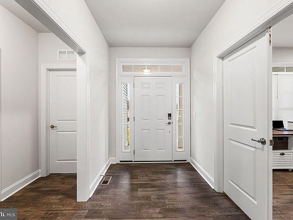 5th image of 183 Galena Rd