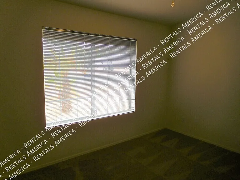 5747 N 105th Ln — Photo 29