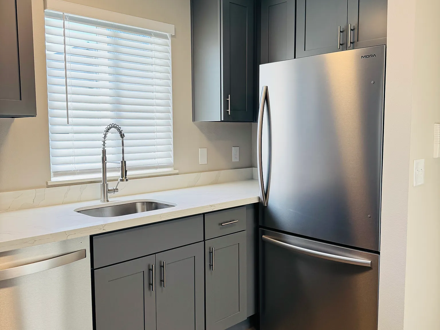 Studio, 500 sqft, $1,500 — Photo 3