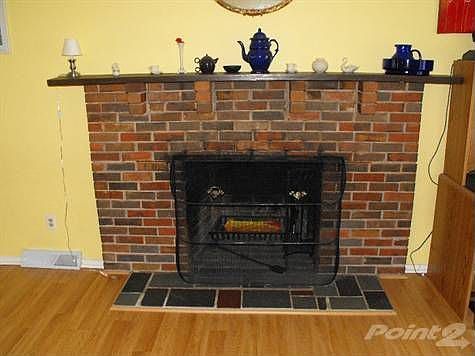 2010_0102L_210EBelcresRd_pics0010