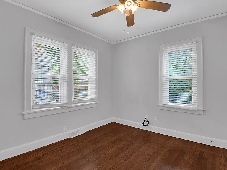 7306 Main St — Photo 18