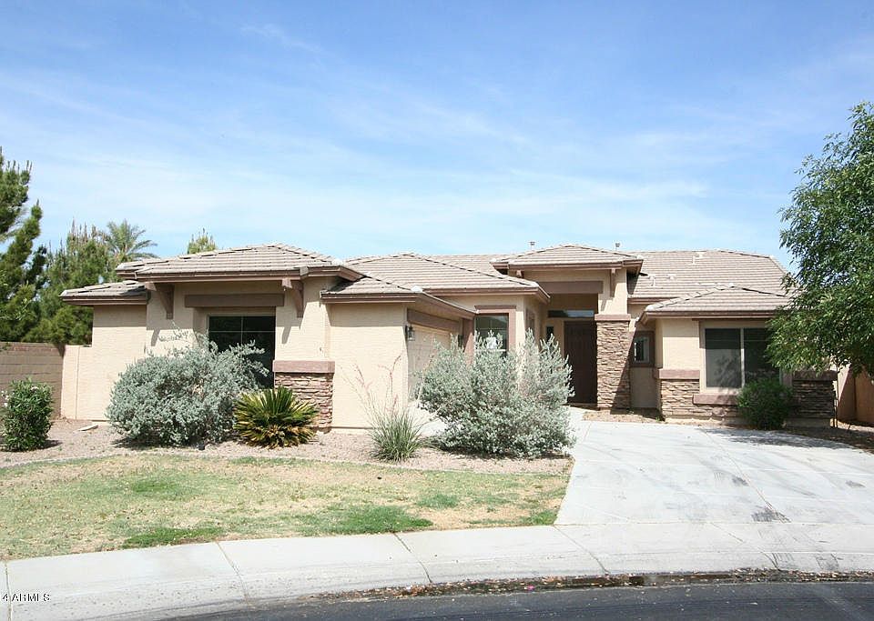 1st image of 2998 N Pearl Ct