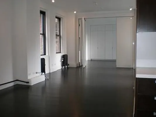 Rented by Triumph Property Group | media 14