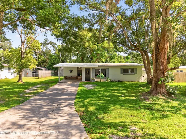 210 Peak Dr, Brooksville, FL 34601