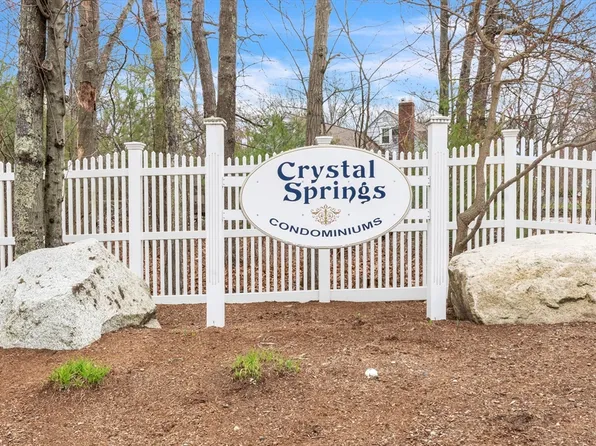 14 Crystal Way, Bellingham, MA 02019