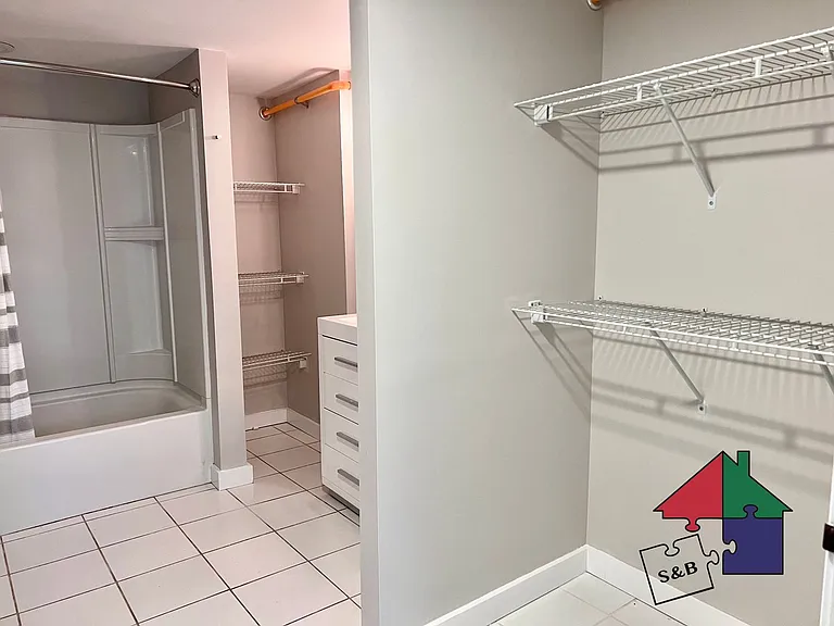 110 Northfield St — Photo 12